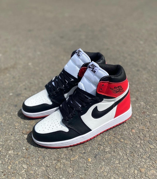JORDAN RETRO 1 BLANCA - ROJA