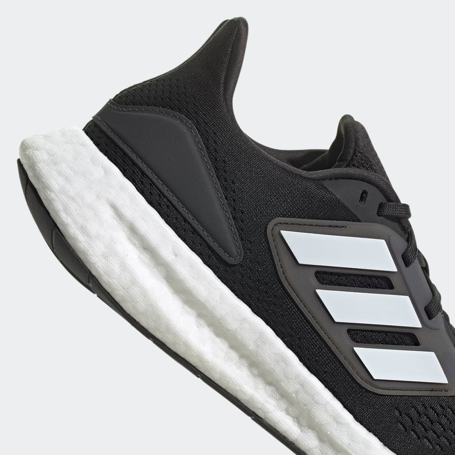ADIDAS ULTRABOOST NEGRO - BLANCO