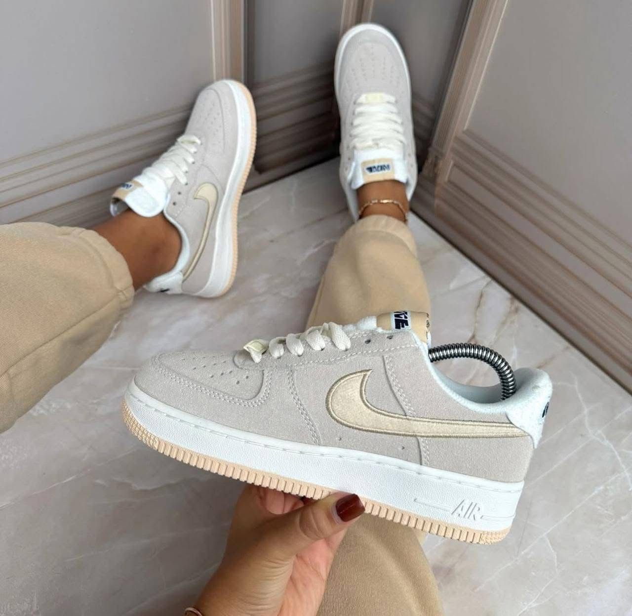 AIR FORCE ONE