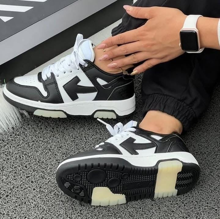 OFF WHITE NEGRO BLANCO