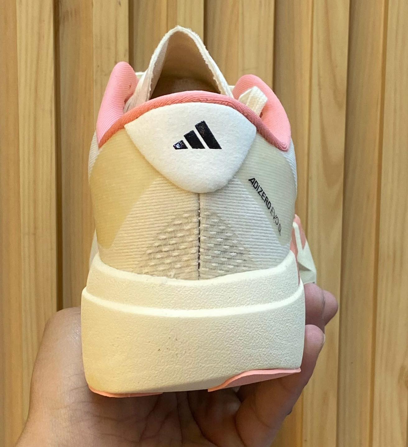 ADIDAS ADIZERO ADIOS PRO EVO 1 BEIGE ROSADO