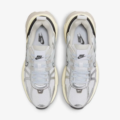 NIKE V2K PLATEADO