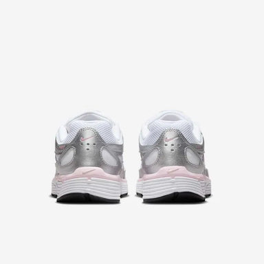 NIKE P6000