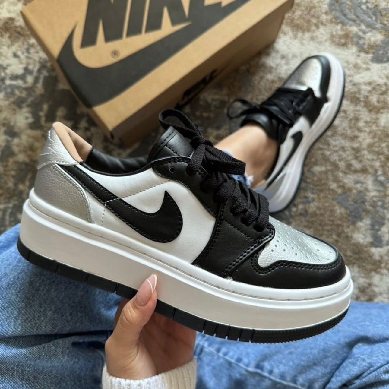 NIKE BLAZER PLATEADO