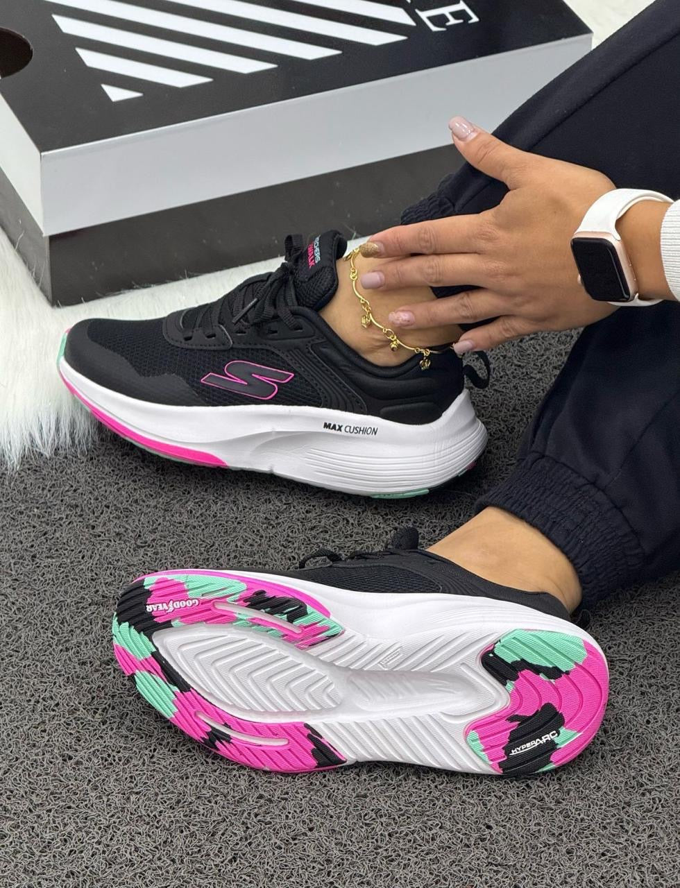 SKECHERS NEGRO