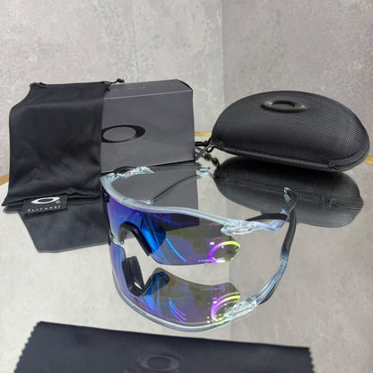 GAFAS OAKLEY TORNASOL