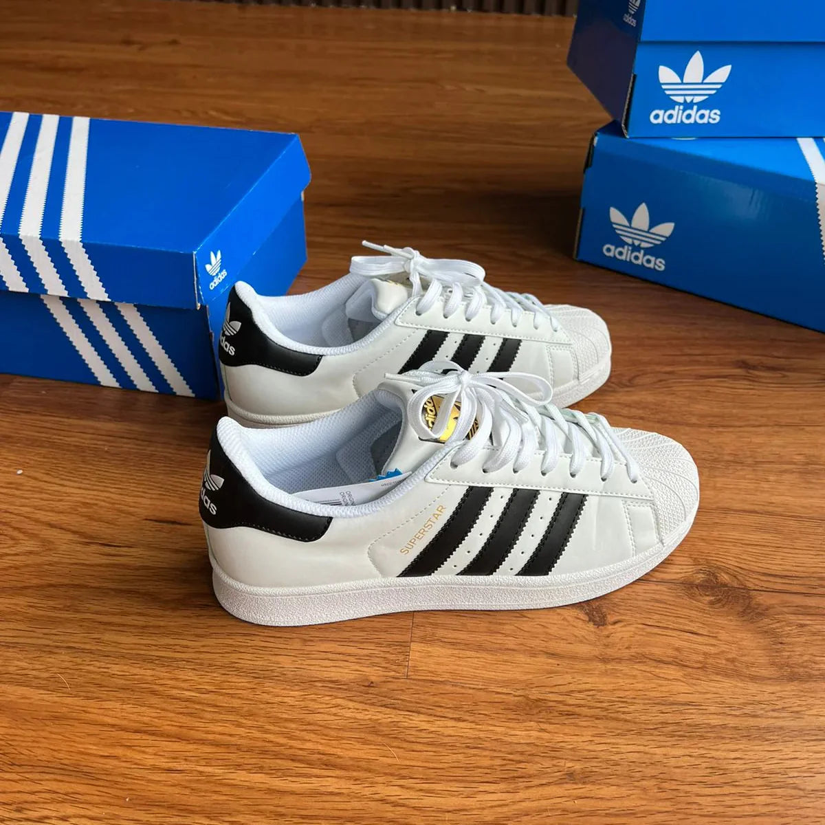 ADIDAS SUPERSTAR