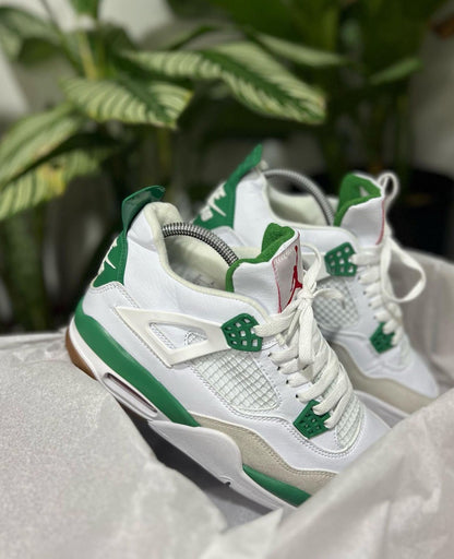 JORDAN RETRO 4 BLANCO - VERDE