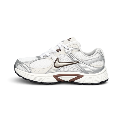 NIKE VOMERO V5
