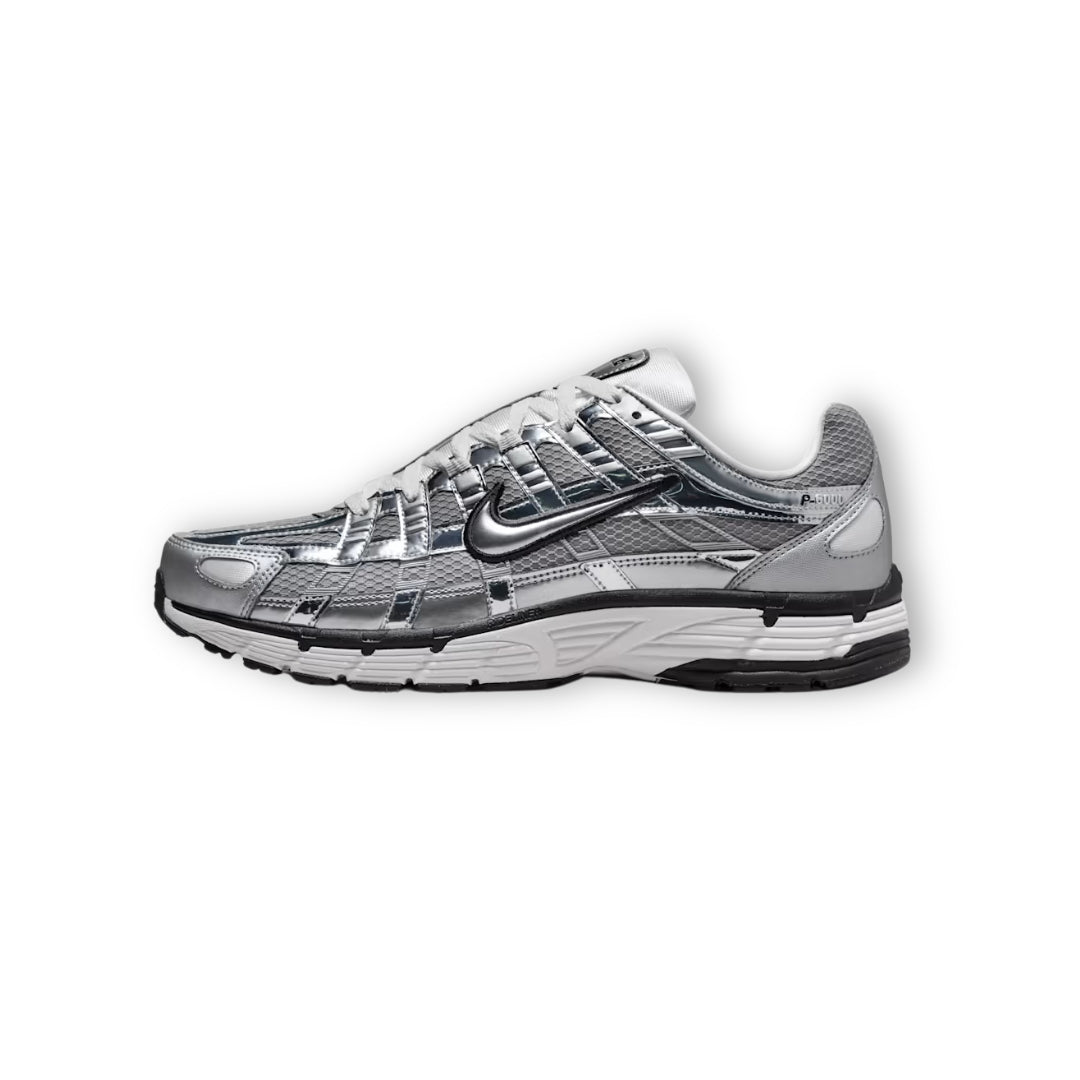 NIKE P6000 PLATEADO