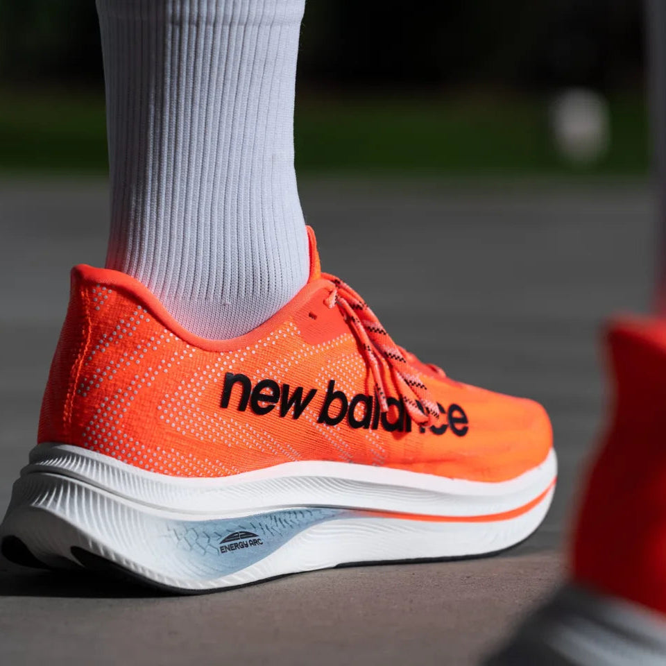 NEW BALANCE FUELCELL TRAINER V2