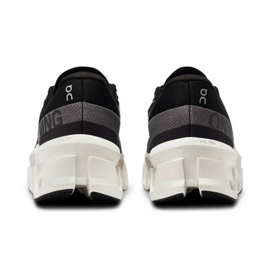 ON RUNNING NEGRO - BLANCO